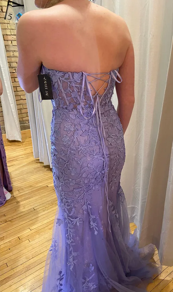 Prom Dresss Size 4 - Image 4
