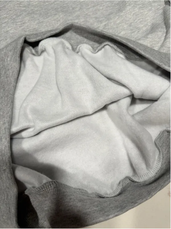 NEW Gray Mon Amour Dog Graphic Sweatshirt M - Image 3