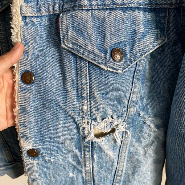Levi's Vintage Destroyed Sherpa Denim Jacket in Medium Wash - Image 4