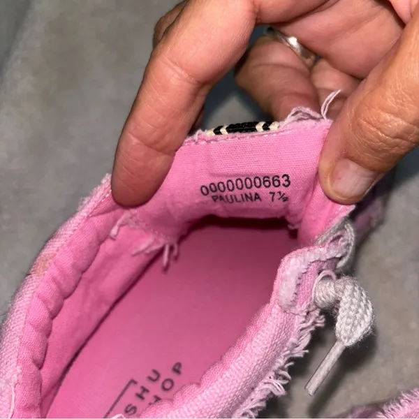Shu shop 7 1/2 Pink Size 7.5 - Image 3