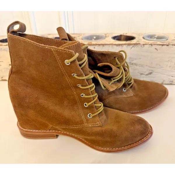 Source Unknown Suede Leather Boots Womens‎ Size 9 Brown Hidden Wedge Lace Up Cottagecore - Image 3