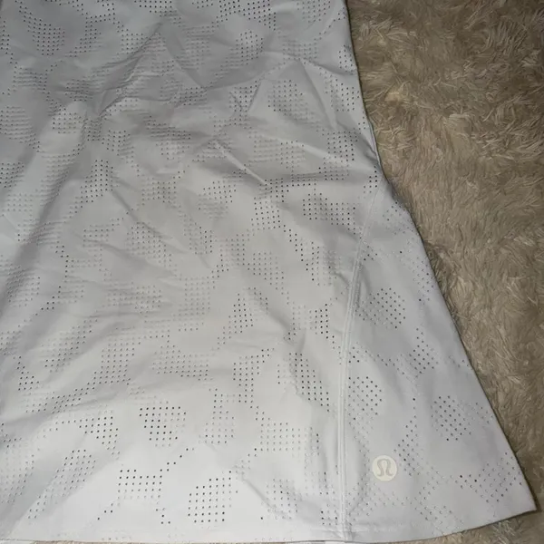 Lululemon Logo Ivory/White Dress Size 4 NWOT - Image 2