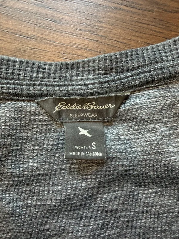 Eddie Bauer Cozy Gray Two-Piece Sleep Set Medium - C35-010 - Image 3