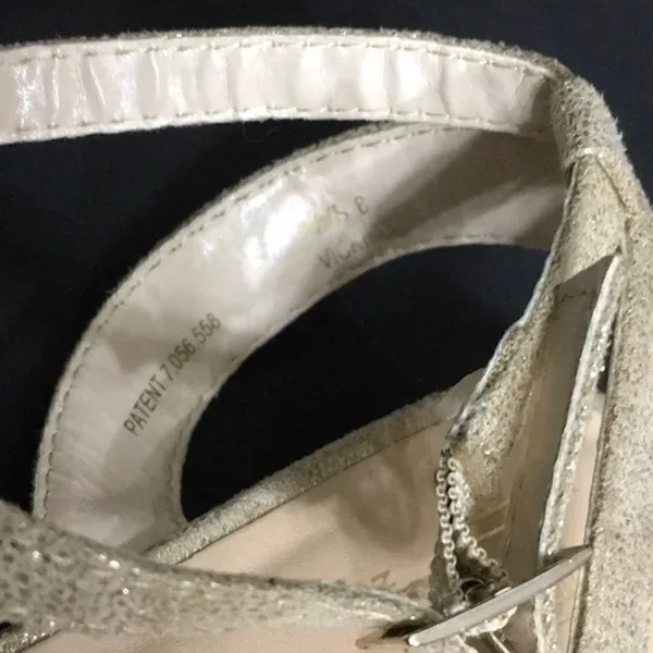Nude and gold metallic fleck leather sandals Gold Size 8 - Image 6
