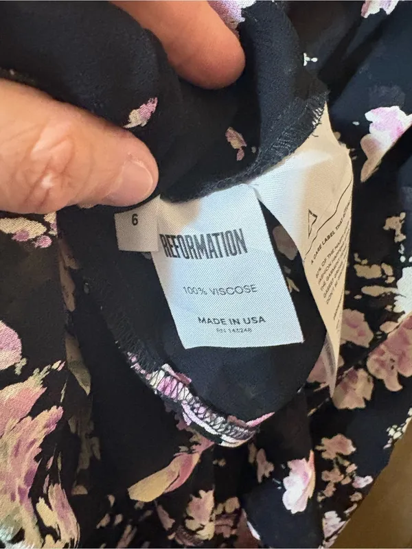 Reformation Black & Purple Floral Sleeveless V-Neck Midi Dress - Image 5