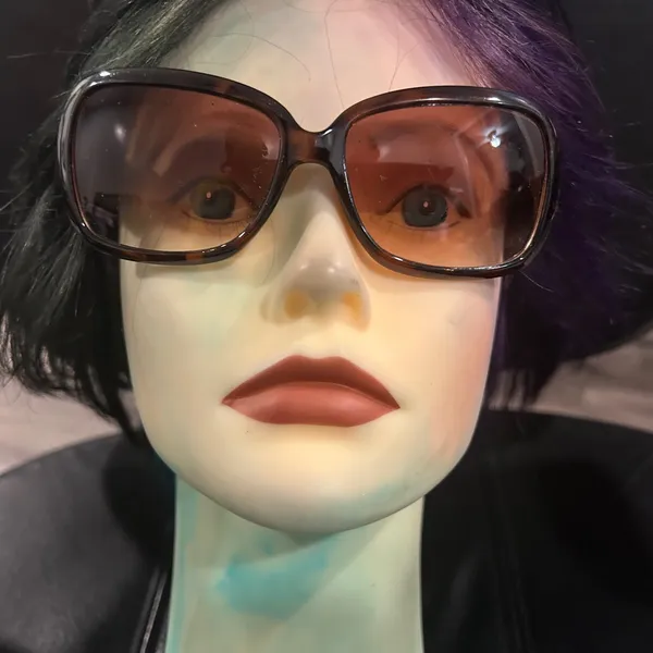 Guess Amber Sunglasses - Image 2