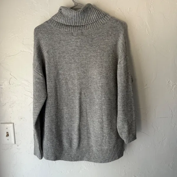 Old Navy Womens Sweater Gray‎ Cowl Neck Long Sleeve Knit Casual Pullover Small - Image 6