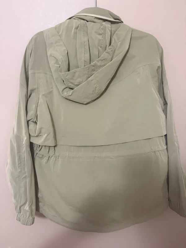 Lululemon Rain Jacket Windbreaker  - Image 2