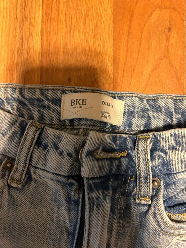 BKE Buckle - Image 2