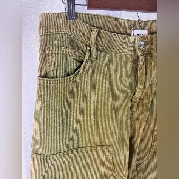 BDG Olive Green Corduroy Cargo Pants, Straight Leg, plus size 36 EUC‎ - Image 4