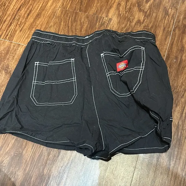 Elastic Waist Women’s Shorts Black - Image 3