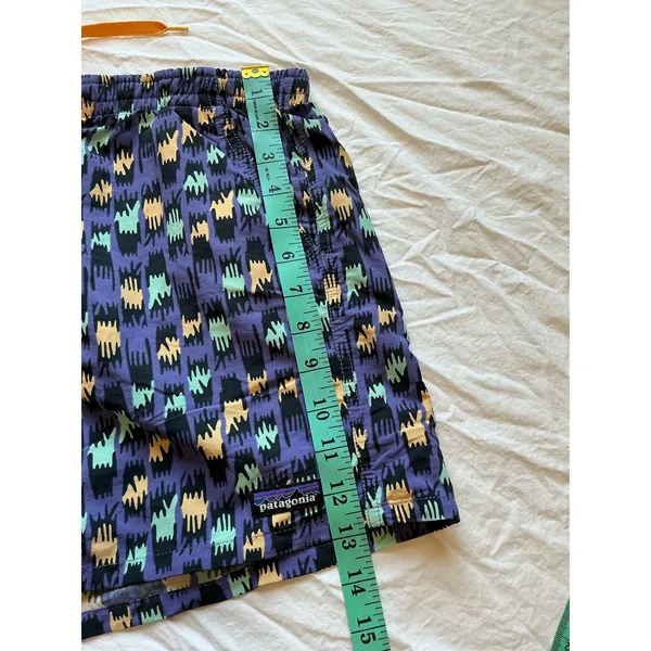 Patagonia Women's Baggies Shorts Large Purple/Black - Image 8