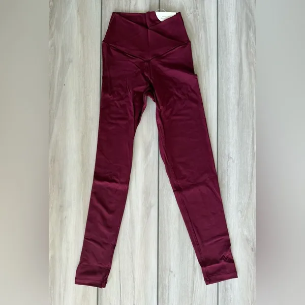 OFFLINE By Aerie Real Me High Waisted Crossover Legging Red Small NWT IN PKG - Image 8