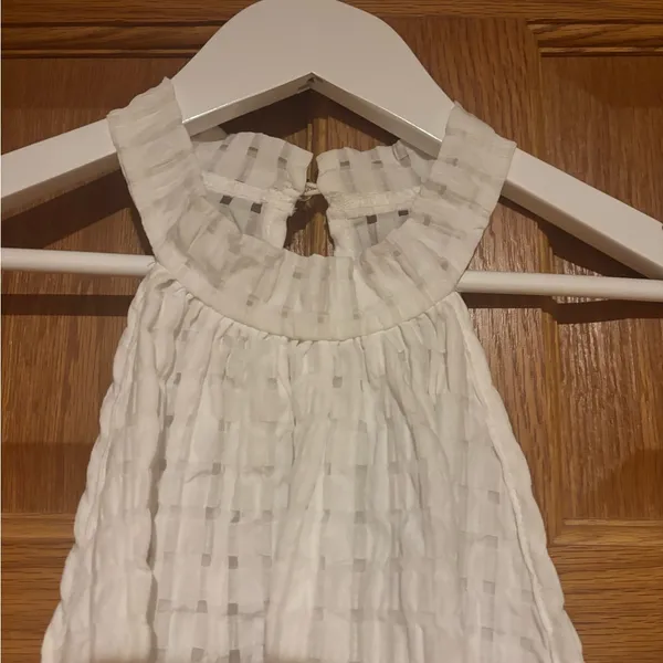 White Textured Sleeveless Halter Top - Image 3