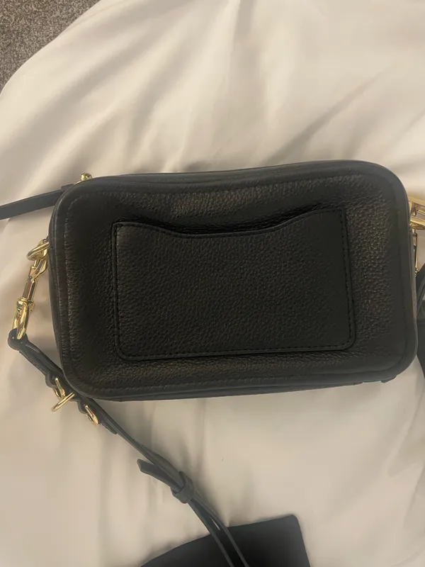 Marc Jacobs Black Leather Snapshot Crossbody with Gold Hardware - Image 4