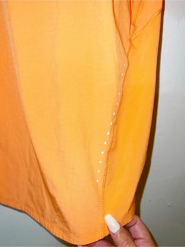 Lululemon Women's Orange Performance Short Sleeve Top - Image 3