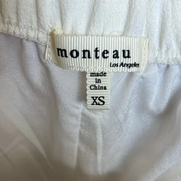 Monteau White Shorts - Image 3