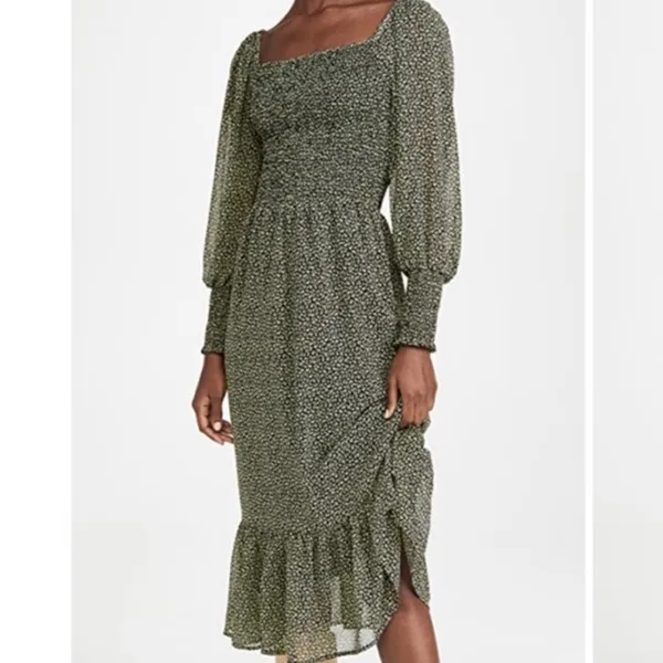 cupcakes and cashmere Demi Floral Smocked Dress M - Image 9
