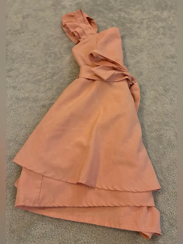 Women’s SHEIN Peach Ruffle Shorts Romper with Waist Tie Size Small - Image 8