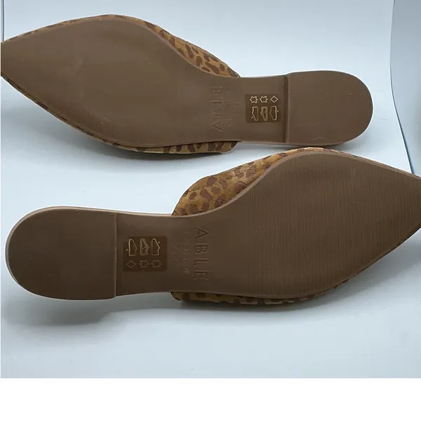 ABLE Leopard Print Suede Pointed Toe‎ Mules Flat Slides Brown Tan Mens 7M Size 7 - Image 9