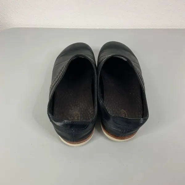Chacos Black Leather Slip‎ On Mules Size 9.5 - Image 4