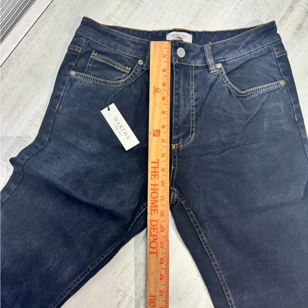 Martha Stewart mid rise cropped flare jean night indigo size 10 inseam 25.1/2 - Image 3
