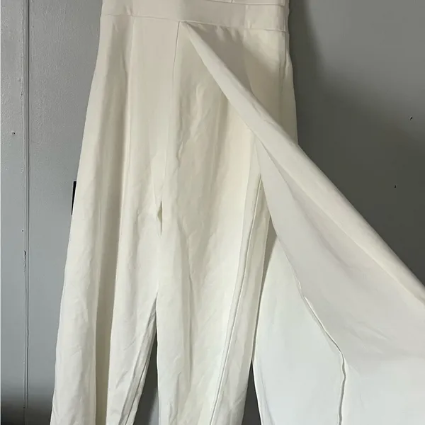 New Lulu's Chic White Strapless Jumpsuit - Image 2