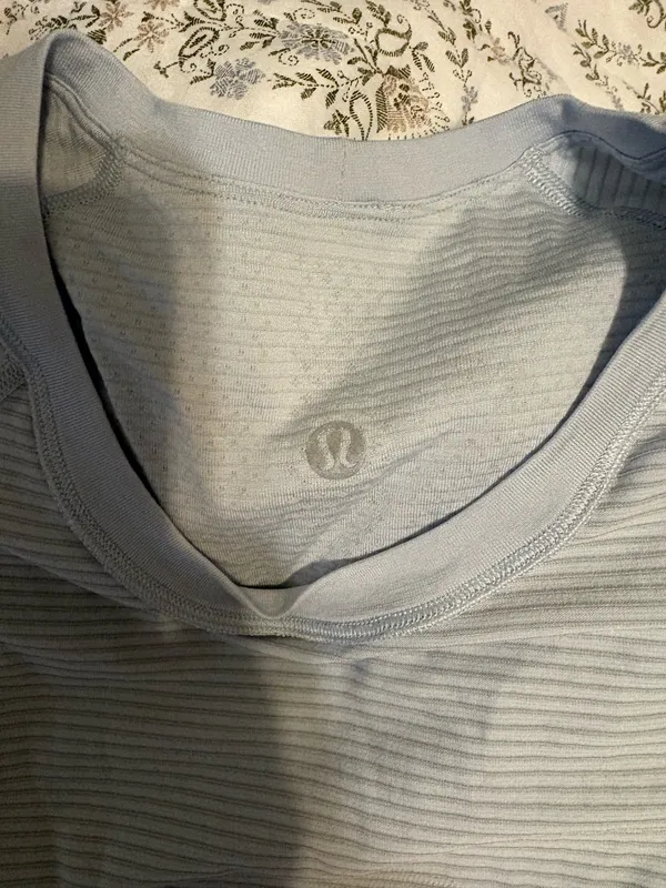 Lululemon Swiftly Tech Short Sleeve - Image 2