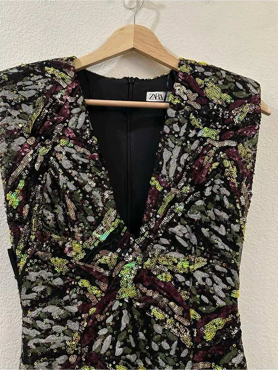 Zara‎ Women's Sleeveless Sequined V Neck Shoulder Pad Mini Dress Size Small - Image 6