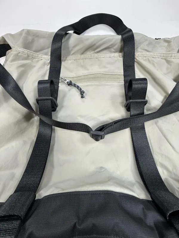 lululemon athletica Light Gray and Black Convertible Nylon Tote - Image 4