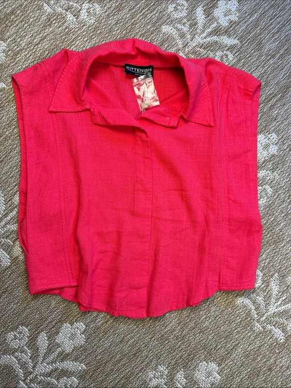 NWT Kittenish Bright Pink Sleeveless Collared Shorts Set - Image 2