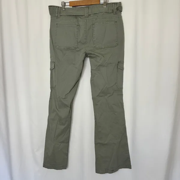 Wallflower Green Feisty Curvy Low Rise Fit Cargo Flare Pants Juniors 11/30 - Image 5