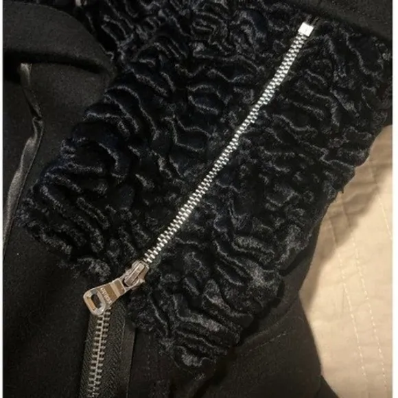 GUESS Los Angeles Wool Blend Single-Breasted Coat Women Small EUC‎ - Image 5