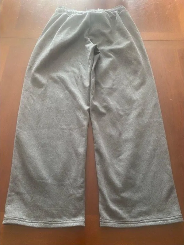 Under Armour sweats are a size Small Petite. - Image 10