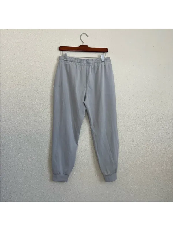 Vuori lux ribbed performance joggers in Grey - Image 3