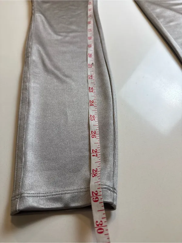 SKIMS Silver High-Waist Skinny Metallic Pants Night out , holiday Size M‎ - Image 8