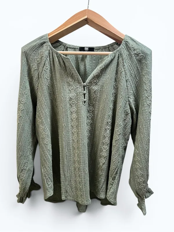 Frye Textured Long Sleeve Peasant Blouse Boho Western Eyelet top green sage Med - Image 6