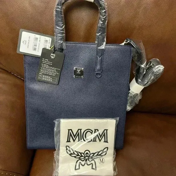 NWT MCM Aren Leather Tote Handbag Blue Camo - Image 5