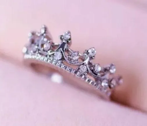 Silver Princess Crown Ring - Image 4