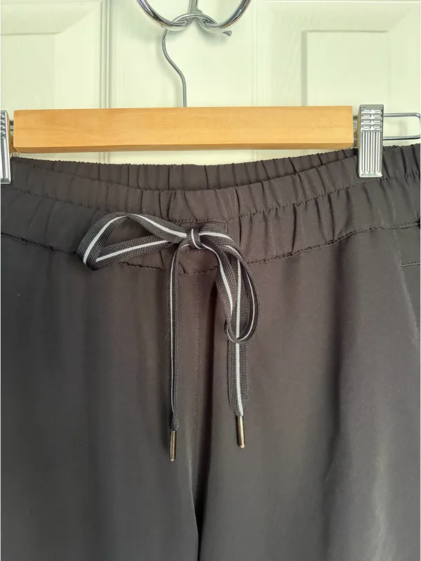 Healing Hands Scrub Pants Jogger Black - Image 4