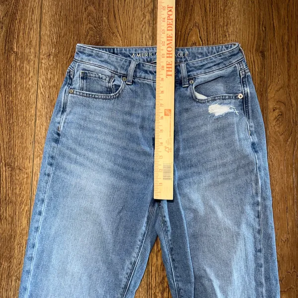 American Eagle Distressed Mom Jeans Size‎ 2 High Rise Stretch Waistband boho - Image 6