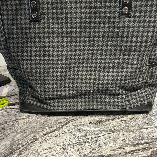 Thirty-One Gray and Black Houndstooth Tote Bag - Image 4
