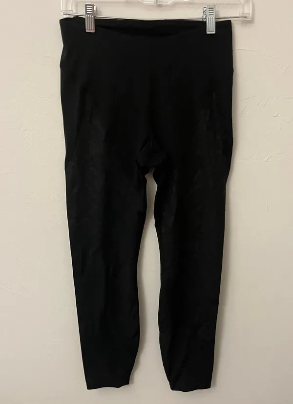 LAB Embossed Leggings - Image 4