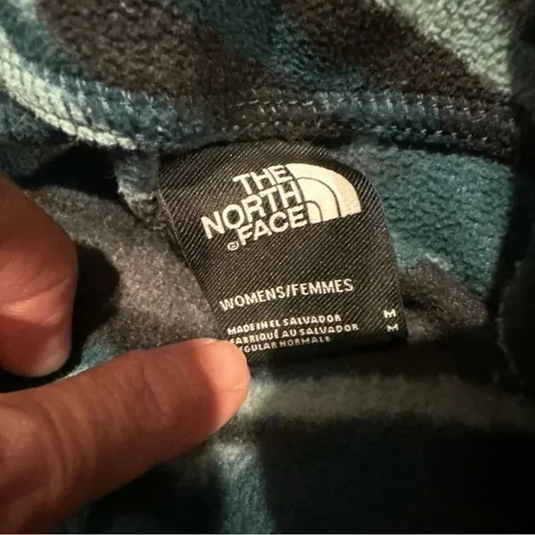 The North Face Womens Pullover Sweater Turtle Neck Medium Green Animal Print - Image 4