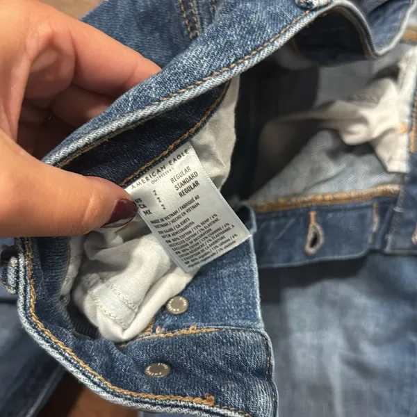 American Eagle jeans - Image 3
