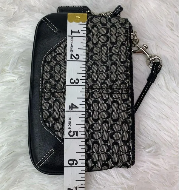 COACH Black Signature Canvas Wristlet - Image 7