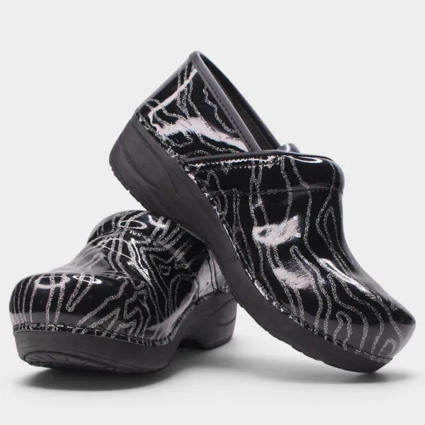 Dansko XP 2.0 Glitter Waves Patent Clogs Women 37 - Image 7