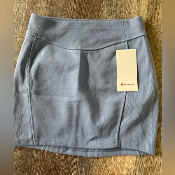 **NWT Lululemon Scuba High-Rise Mini Skirt | Oasis Blue | Size Medium **‎ - Image 4