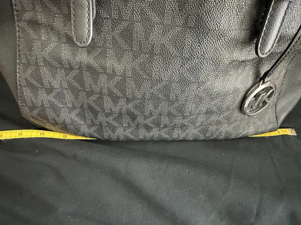 Michael Kors Purse - Image 11