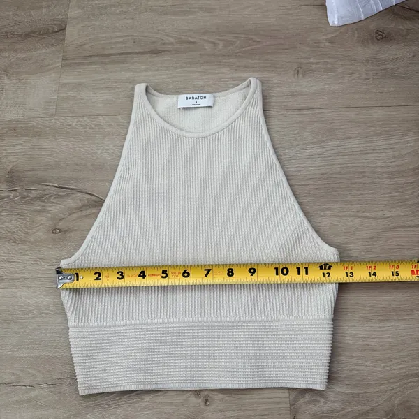 Aritzia Babaton White Sculpt Knit High Neck Crop Top - Image 3